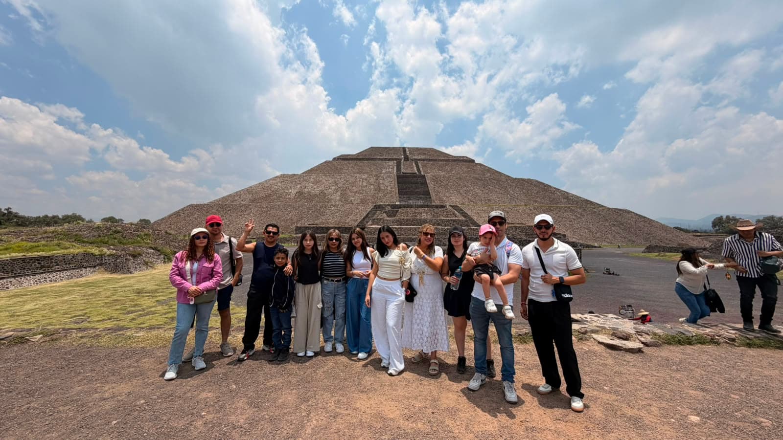 Tour Teotihuacan y Basílica de Guadalupe